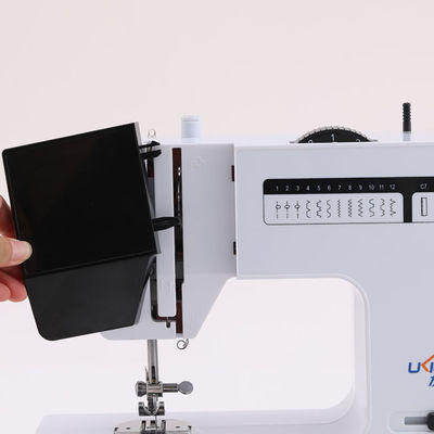 Spessore massimo di cucitura 0,3-3,0 mm Macchina da cucire per uso domestico nei negozi di abbigliamento
